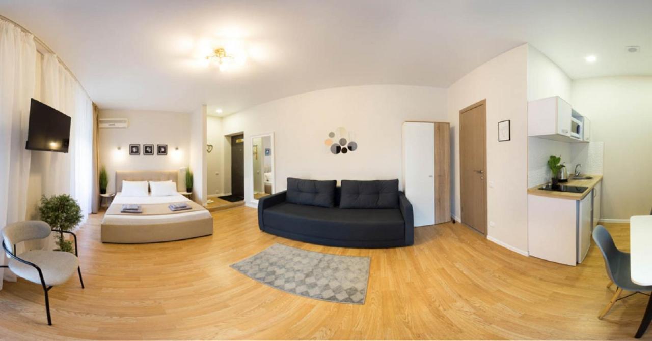Apartment In The City Center - Gimnasiyna Naberezhna 24A-1 Харьков Экстерьер фото