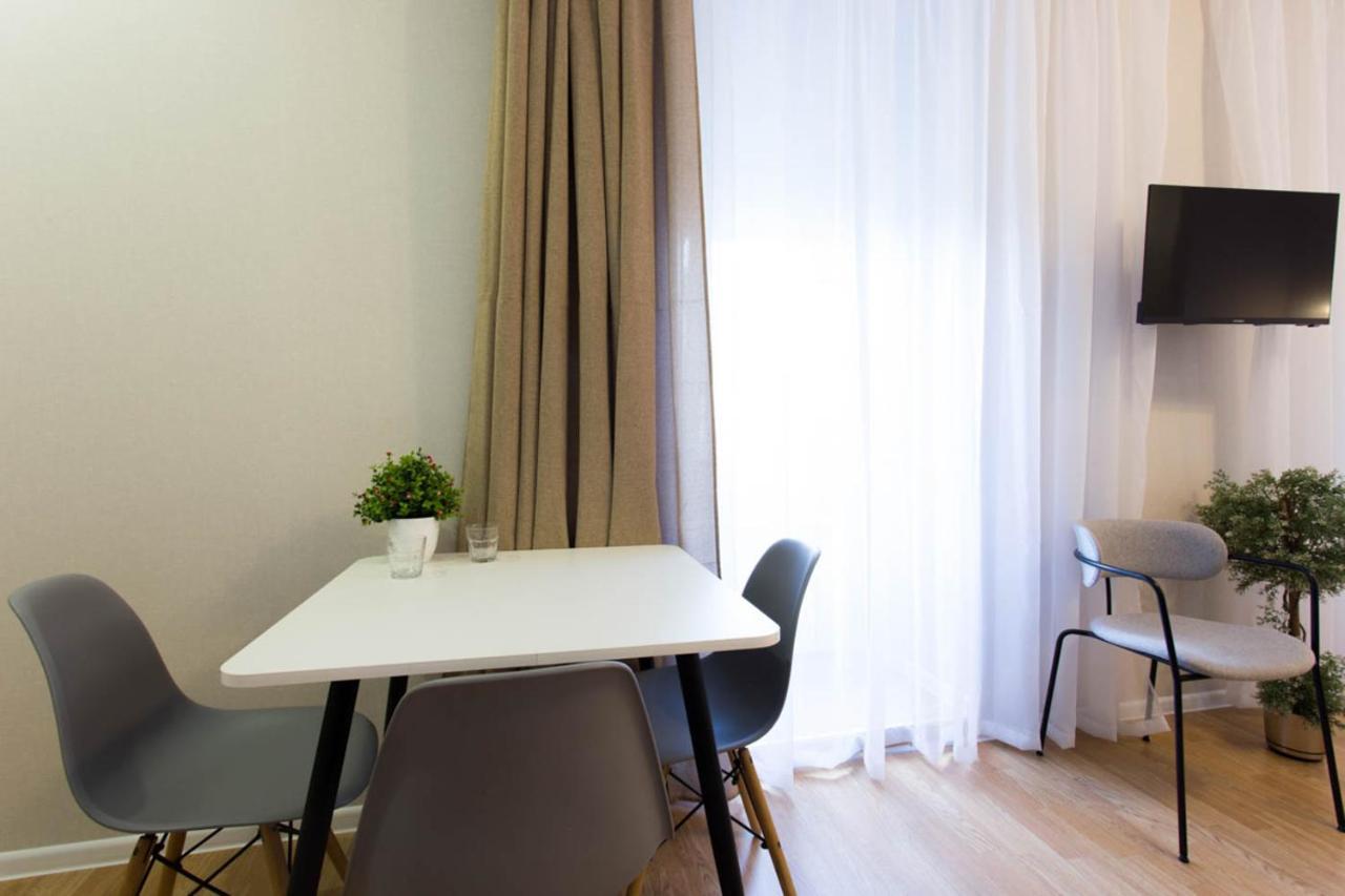 Apartment In The City Center - Gimnasiyna Naberezhna 24A-1 Харьков Экстерьер фото